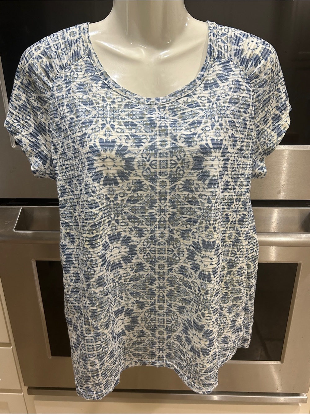 Aventura Blue and White Short-Sleeve Patterned Top - Picture 7 of 15